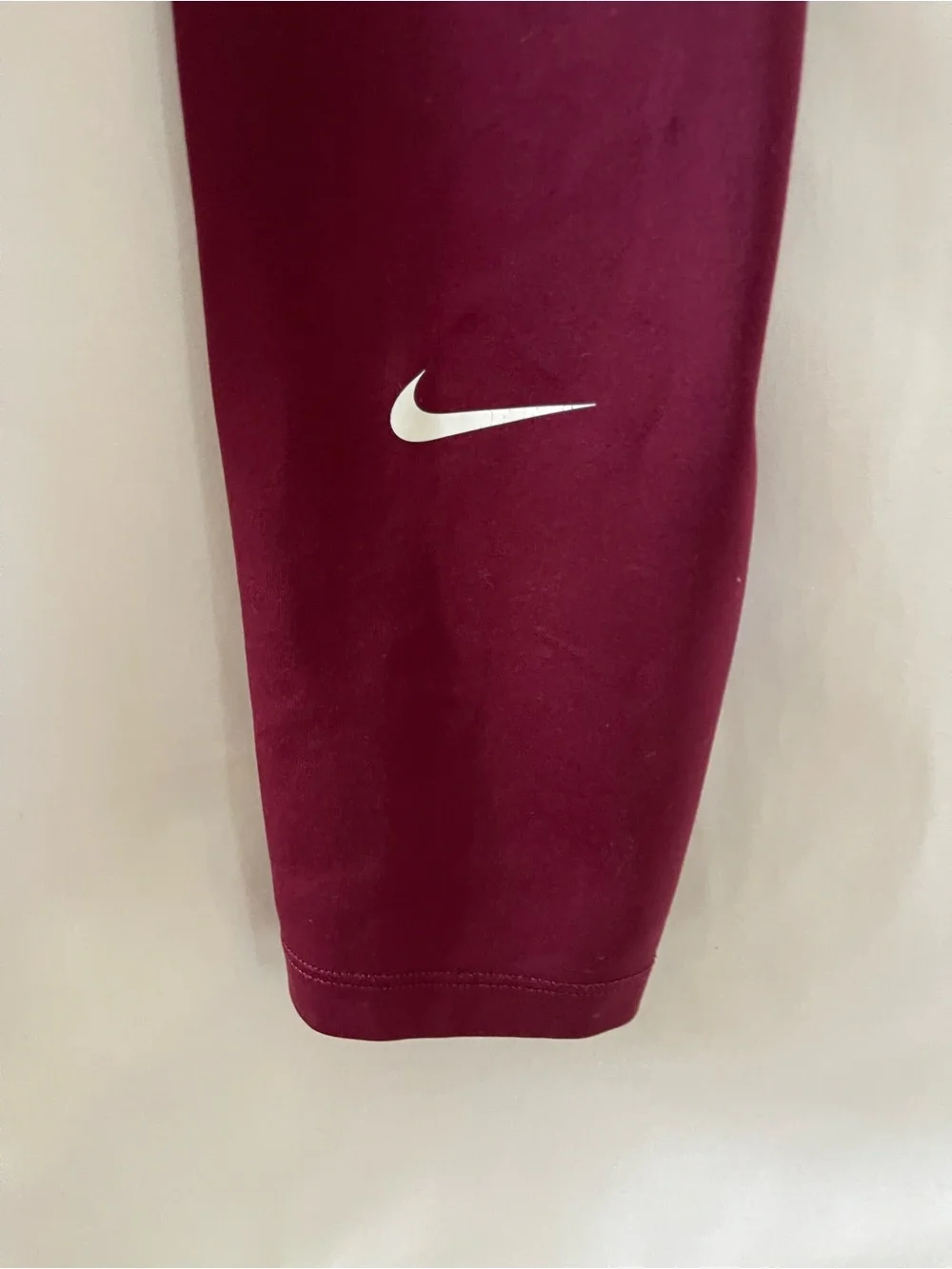 NIKE Girls' Burgundy Active Leggings